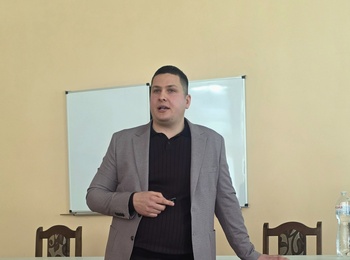 Природний імунітет рослин: теорія, кейси, практика